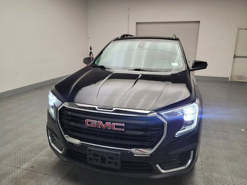 Used 2022 GMC Terrain SLE w/ Driver Convenience Package image 15