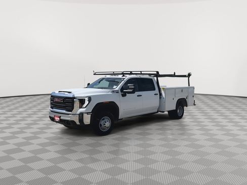 New 2026 GMC Sierra 3500 Pro w/ Convenience Package AWD/4WD image 33