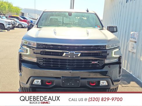Used 2021 Chevrolet Silverado 1500 LT Trail Boss w/ Convenience Package II AWD/4WD image 2