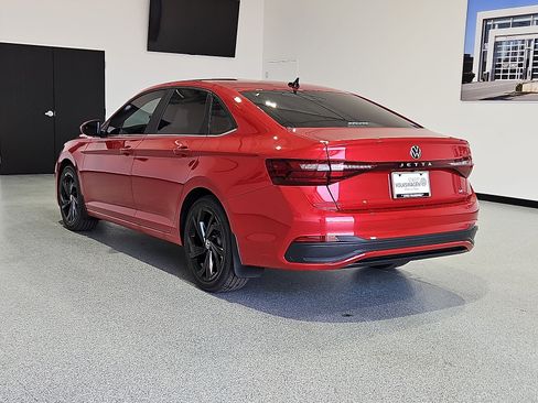 New 2027 Volkswagen Jetta SE FWD image 6