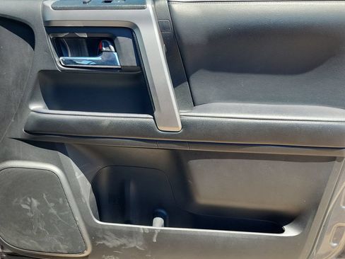 Used 2021 Toyota 4Runner SR5 Premium w/ Moonroof Package AWD/4WD image 20