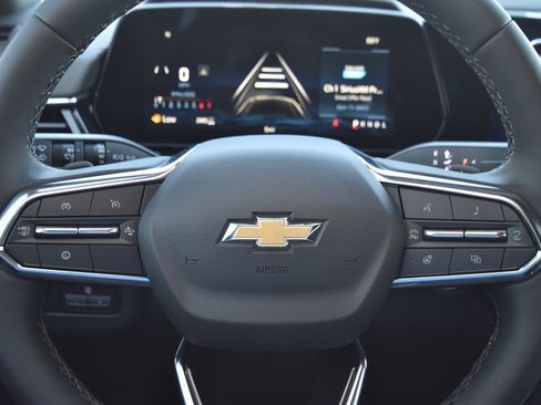 New 2026 Chevrolet Suburban Premier image 16