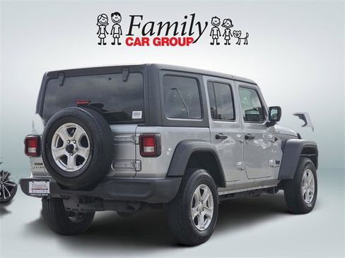 Used 2023 Jeep Wrangler Sport S image 4