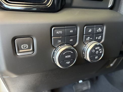 Certified 2024 GMC Sierra 2500 AT4 w/ AT4 Premium Plus Package AWD/4WD image 16