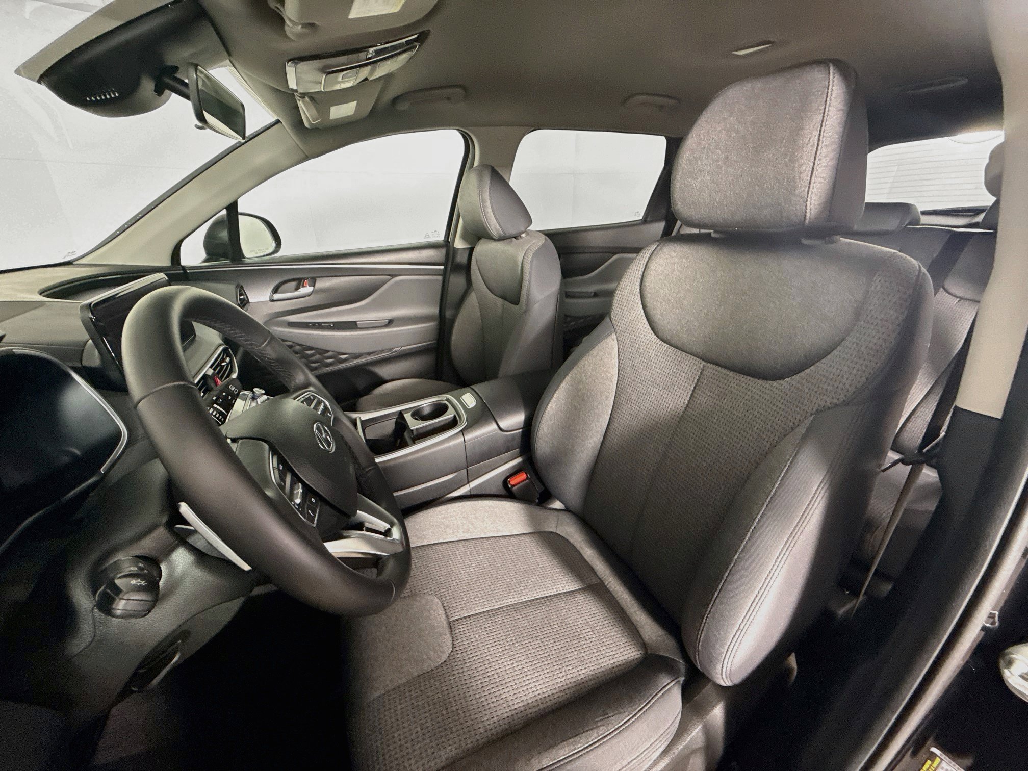 Used 2023 Hyundai Santa Fe SEL FWD image 26