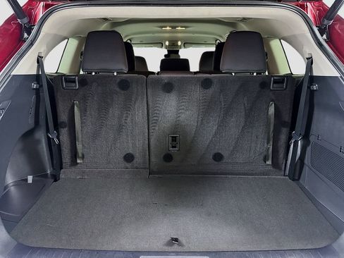 Used 2023 Toyota Highlander LE image 22