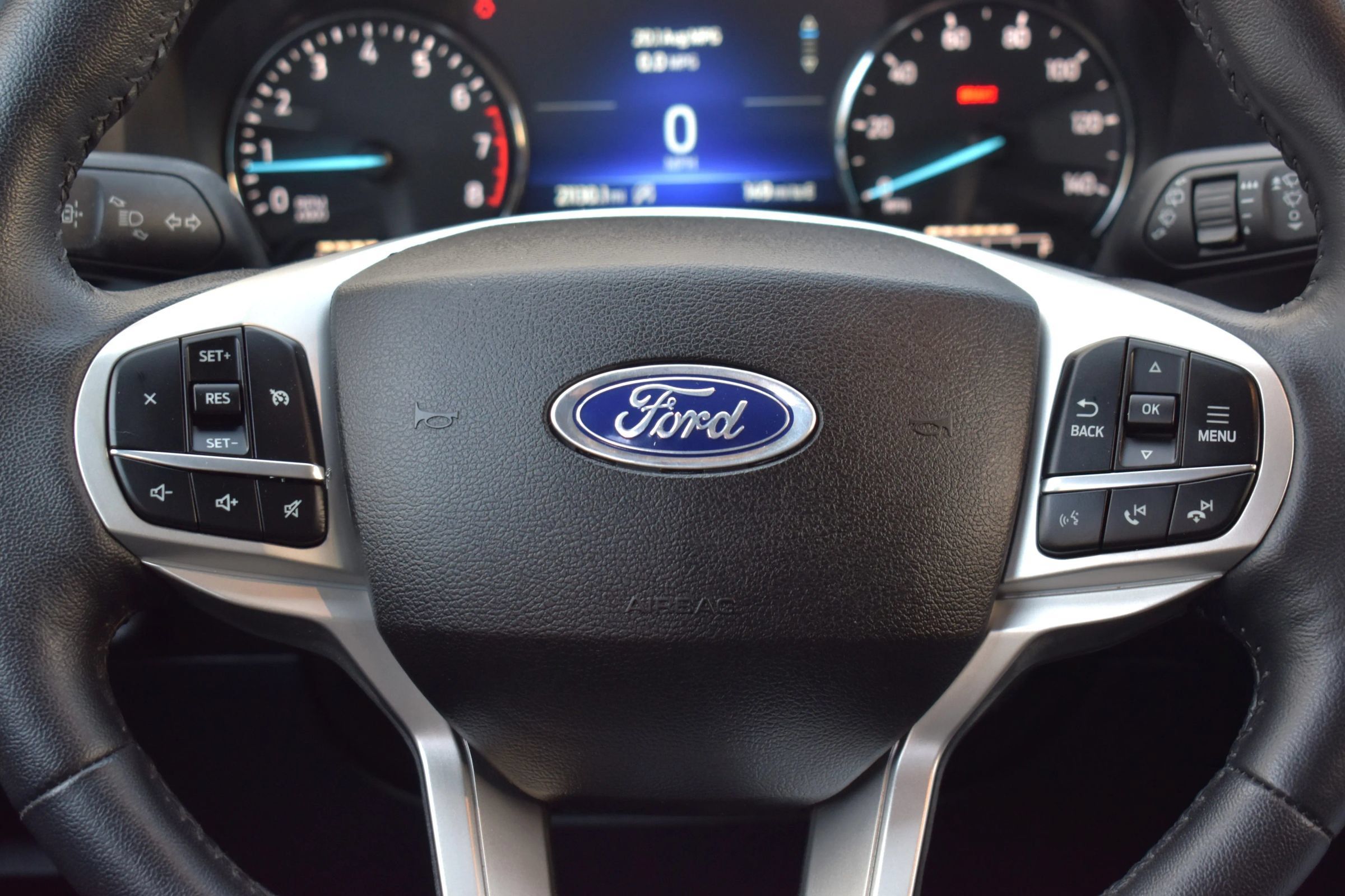 Used 2024 Ford Explorer XLT w/ Equipment Group 202A AWD/4WD image 60