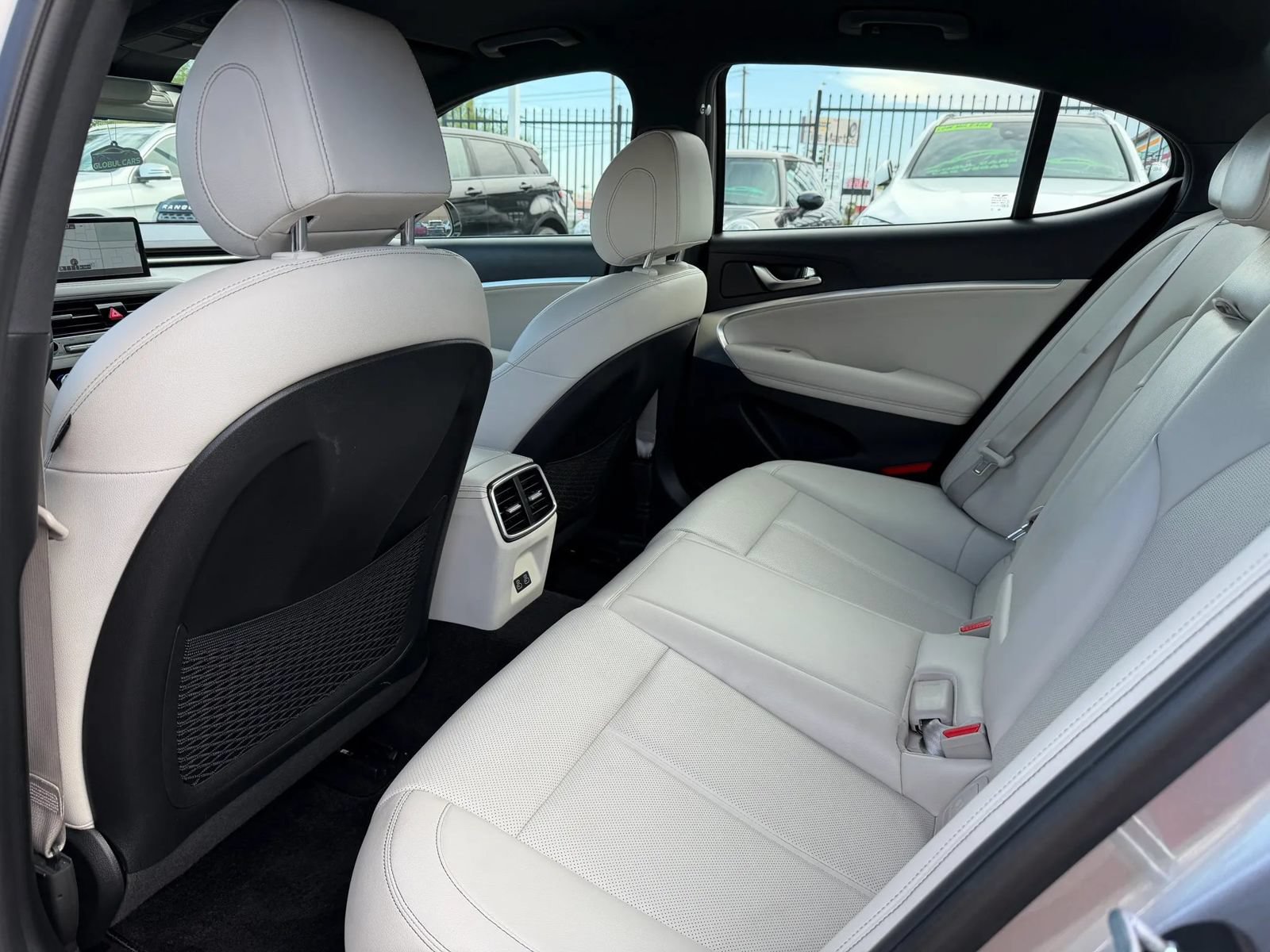 Used 2024 Genesis G70 2.5T RWD image 14