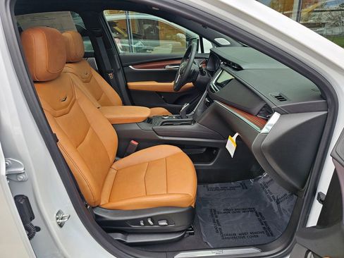 New 2026 Cadillac XT5 Premium Luxury w/ Driver Assist Package FWD image 11