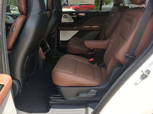 New 2026 Lincoln Aviator Reserve AWD/4WD image 22