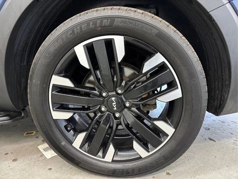Used 2024 Kia Telluride SX Prestige AWD/4WD image 30