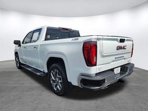 Used 2024 GMC Sierra 1500 SLT w/ SLT Premium Plus Package AWD/4WD image 5