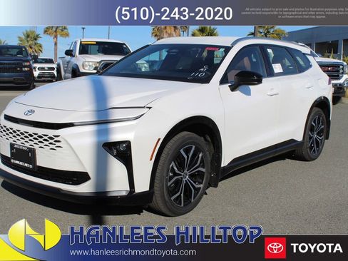 New 2026 Toyota Crown Signia image 3