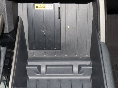 Used 2024 Toyota Tundra Limited image 26