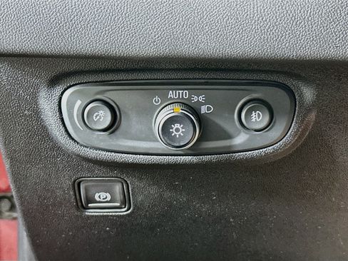 Used 2019 GMC Terrain SLT FWD image 16