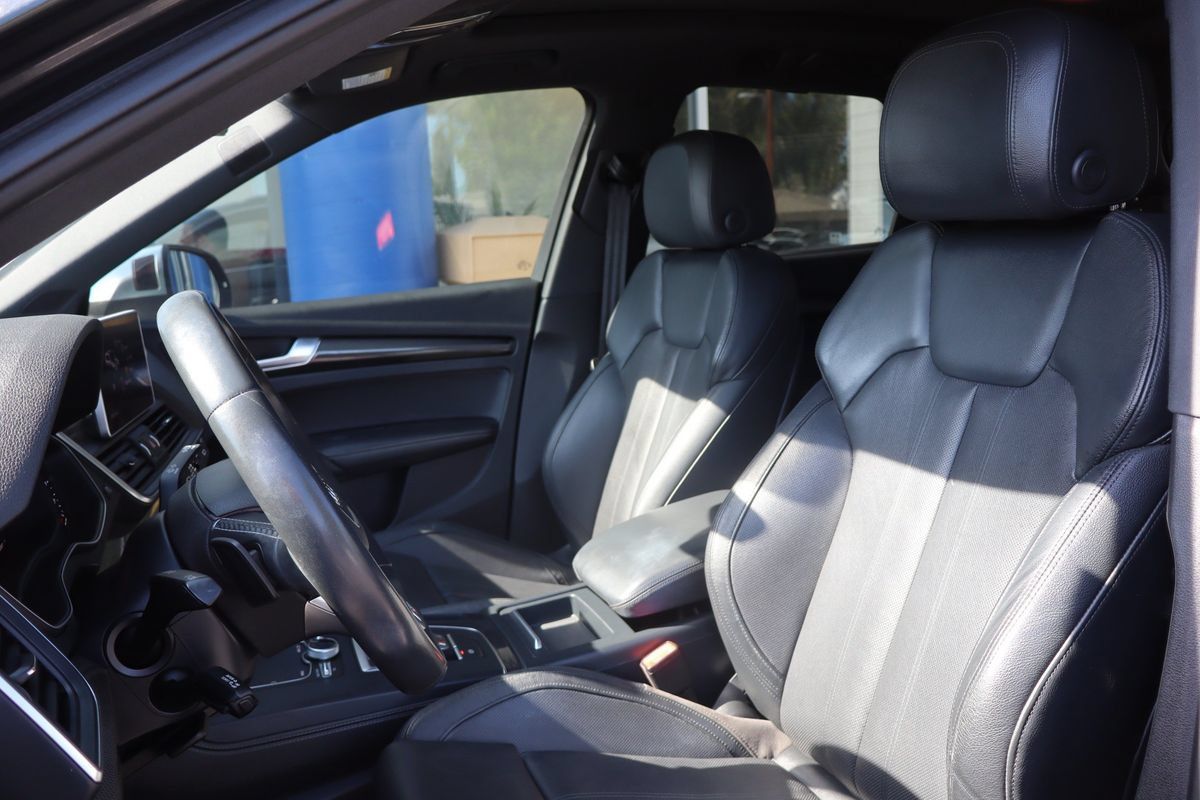 Used 2018 Audi SQ5 Premium Plus w/ S Sport Package AWD/4WD image 10