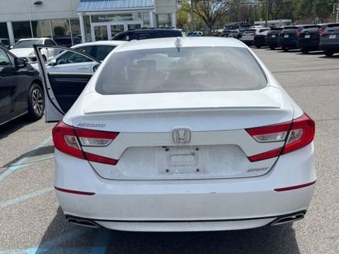 Used 2020 Honda Accord Sport image 3