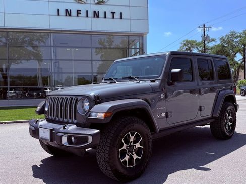 Used 2018 Jeep Wrangler Unlimited Sahara AWD/4WD image 1