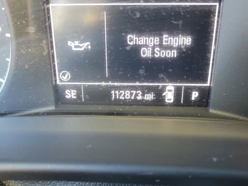 Used 2018 GMC Acadia SLE image 20