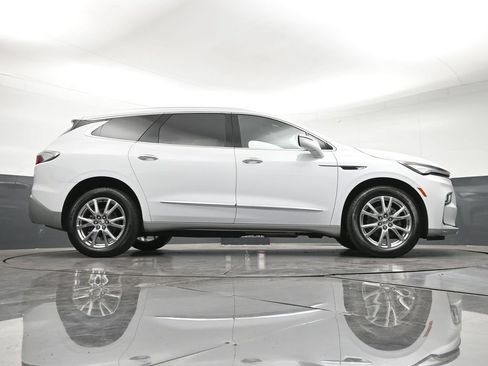 Certified 2024 Buick Enclave Essence w/ Experience Buick Package AWD/4WD image 29
