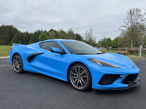 Used 2024 Chevrolet Corvette Stingray Premium Cpe w/ Z51 Performance Package RWD image 2