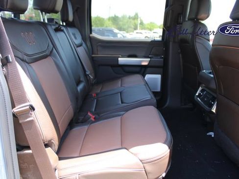 New 2026 Ford F250 4x4 Crew Cab Super Duty image 9
