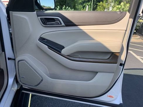 Used 2019 GMC Yukon Denali w/ Denali Ultimate Package AWD/4WD image 13