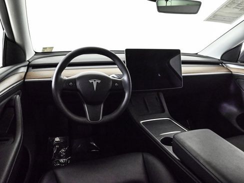 Used 2023 Tesla Model Y Long Range image 20