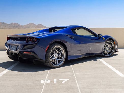 Used 2022 Ferrari F8 Tributo RWD image 9