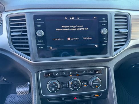 Used 2021 Volkswagen Atlas SE w/ Panoramic Sunroof Package FWD image 42