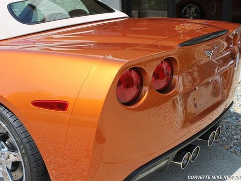 Used 2007 Chevrolet Corvette Convertible w/ Preferred Equipment Group RWD image 16