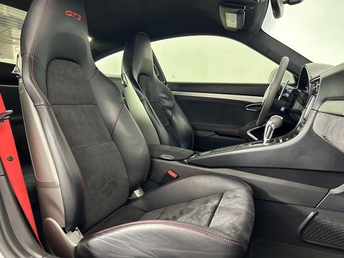 Certified 2015 Porsche 911 GT3 RWD image 23