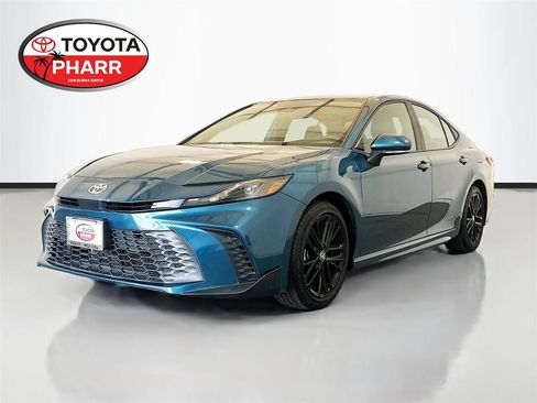 Used 2025 Toyota Camry SE w/ Multimedia Upgrade Package FWD image 1