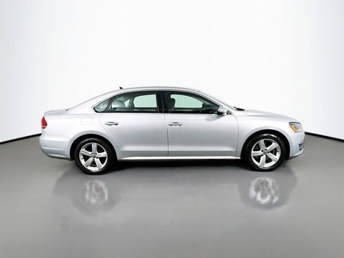 Used 2012 Volkswagen Passat 2.5 SE image 6