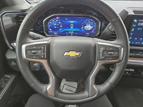 Used 2025 Chevrolet Silverado 1500 LT image 21
