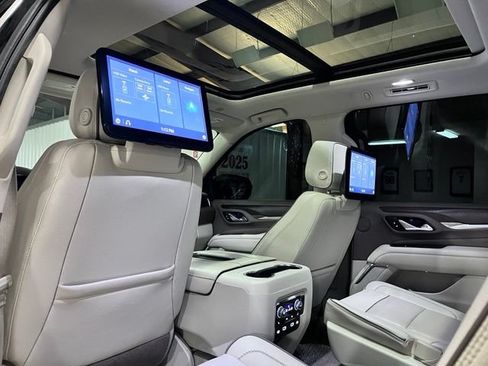 Used 2021 GMC Yukon Denali w/ Denali Ultimate Package AWD/4WD image 12