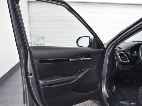 Used 2023 Kia Seltos EX image 5