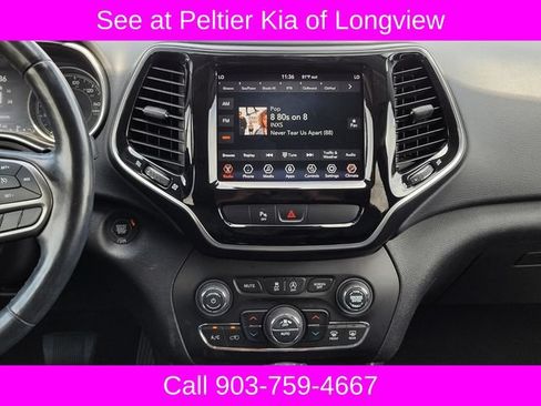 Used 2019 Jeep Cherokee Limited FWD image 21
