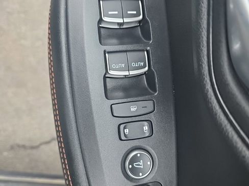 Certified 2024 Honda HR-V Sport image 12