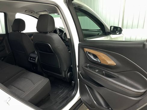 Certified 2018 GMC Terrain SLE FWD image 36