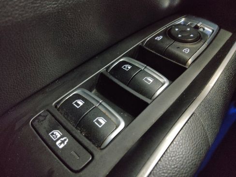 Used 2021 Kia Sorento S w/ Panoramic Sunroof Package FWD image 27