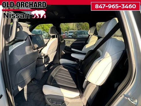 Used 2024 Kia EV9 GT-Line AWD/4WD image 12