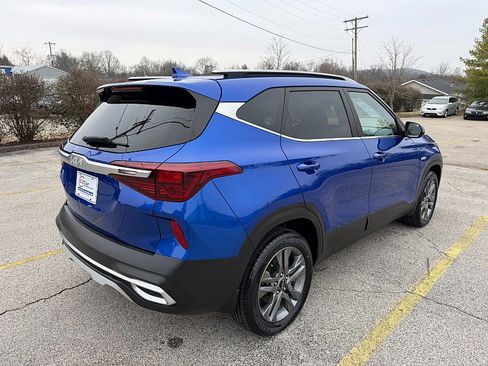 Used 2023 Kia Seltos S w/ Navigation Package image 9