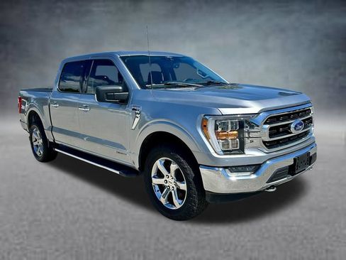 Used 2021 Ford F150 XLT w/ Equipment Group 302A High AWD/4WD image 3