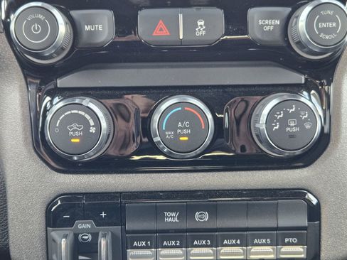 New 2026 RAM 3500 Tradesman w/ Chrome Appearance Group A image 18