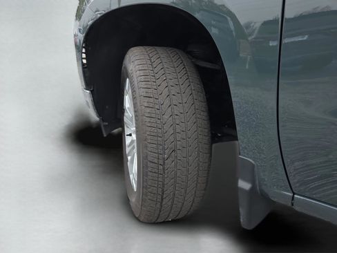 Used 2025 Chevrolet Silverado 1500 LTZ image 36