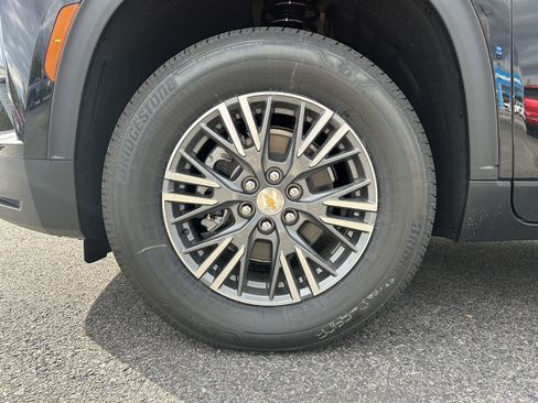 New 2026 Chevrolet Traverse LT w/ Driver Confidence Package image 30
