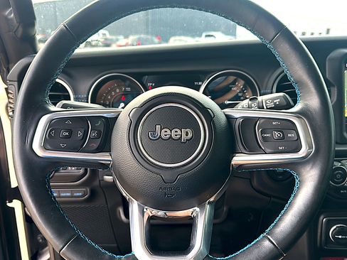 Used 2022 Jeep Wrangler Unlimited Rubicon 4xe w/ Cold Weather Group AWD/4WD image 27