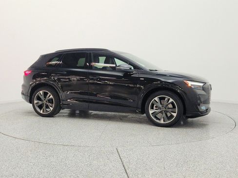 Used 2024 Audi Q4 e-tron Premium Plus AWD/4WD image 4