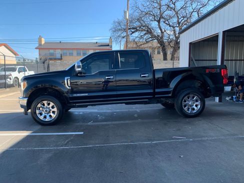 Used 2018 Ford F250 King Ranch w/ King Ranch Ultimate Package image 2